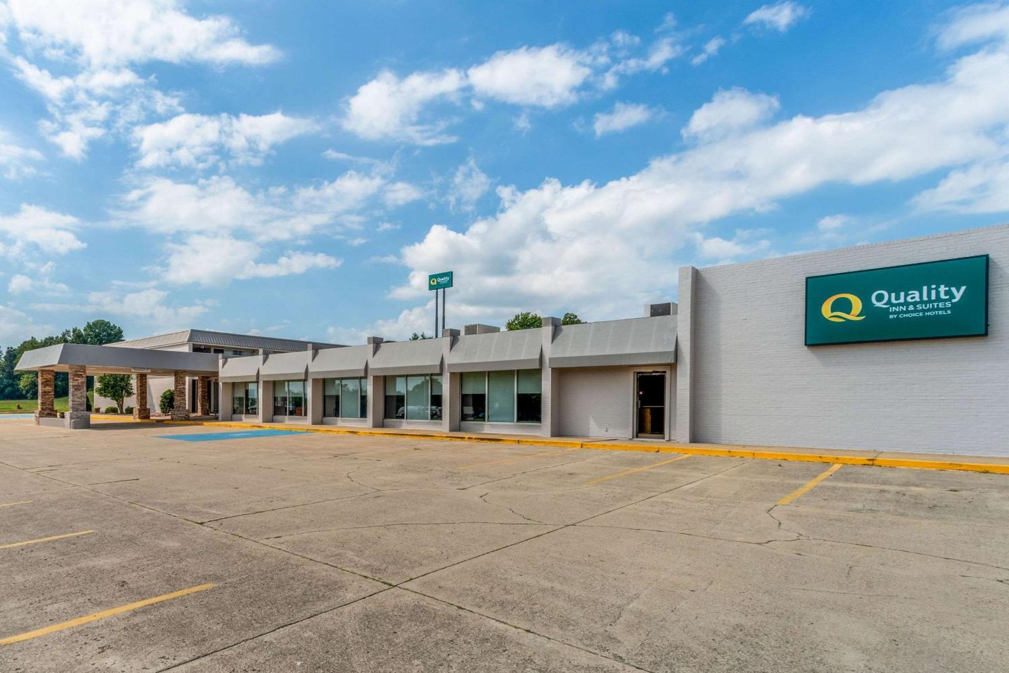 Quality Inn & Suites Vandalia Near I-70 And Hwy 51 Kültér fotó